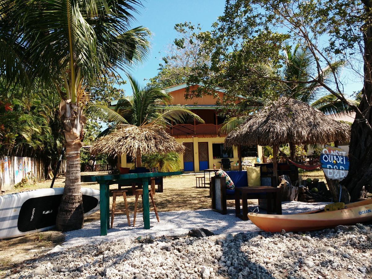 Sunset Chill Out Bed & Breakfast Sámara 外观 照片